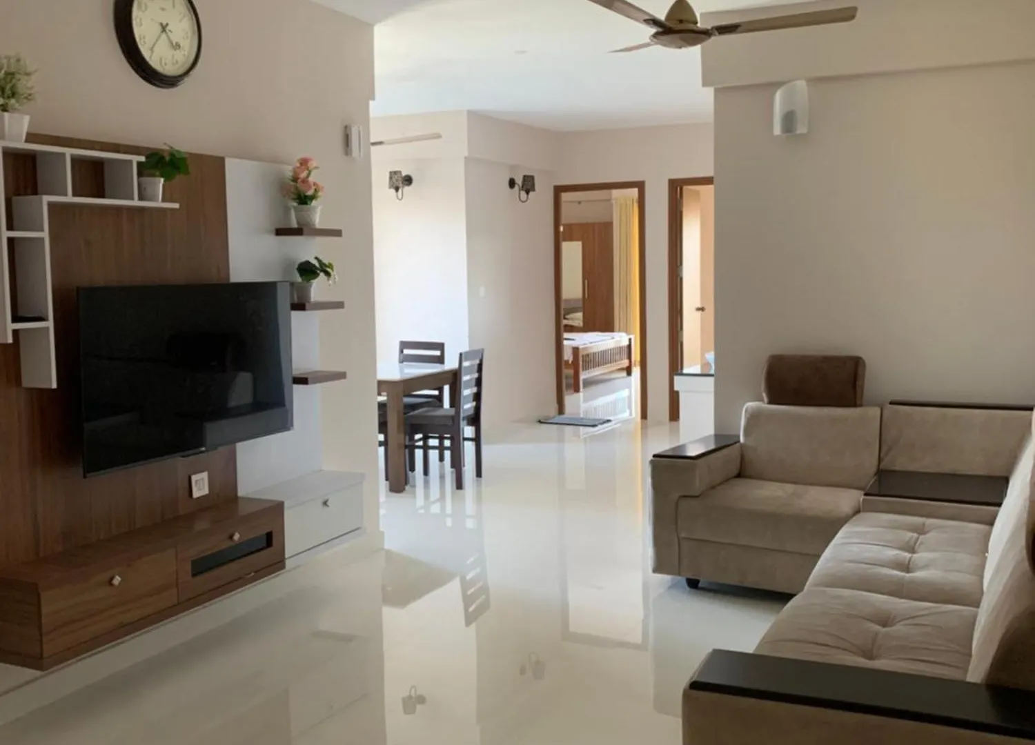 Aami Dhivahi Guest House 02 Thiruvananthapuram